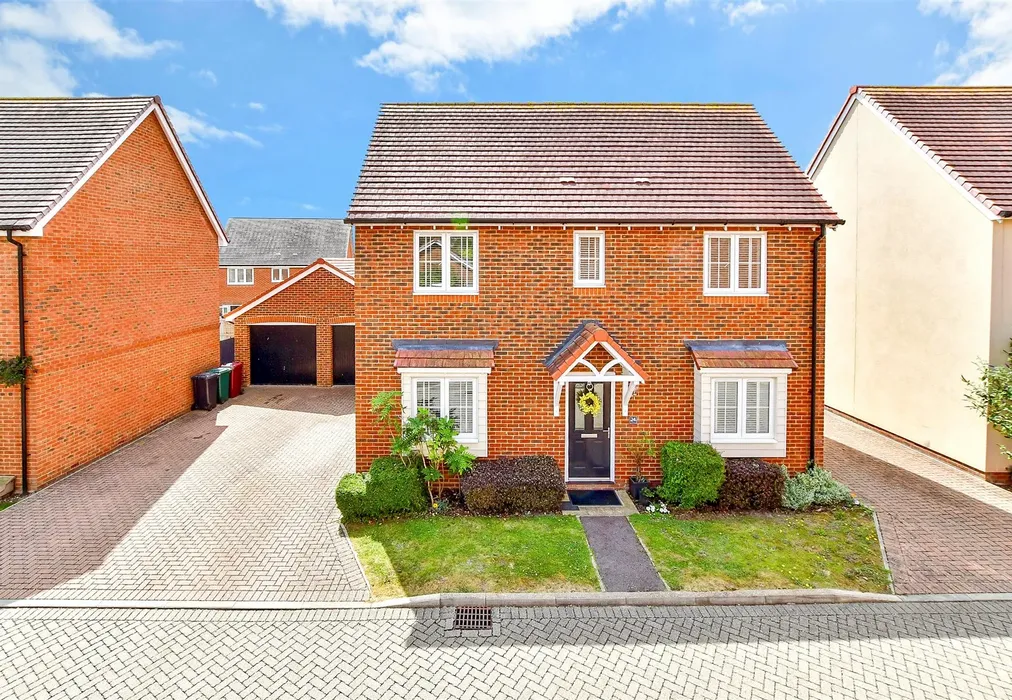 External (Web) - Vespasian Close, Westhampnett, Chichester, West Sussex - Wards of Kent