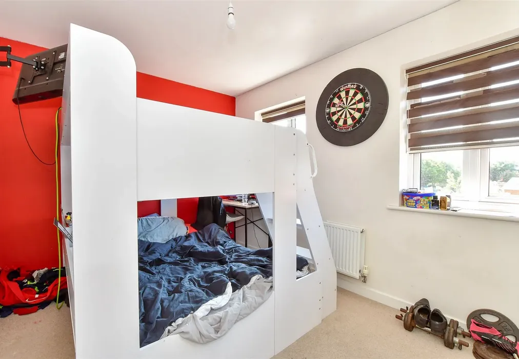 Bedroom 1 - Wood Hill Way, Bognor Regis, West Sussex - Wards of Kent