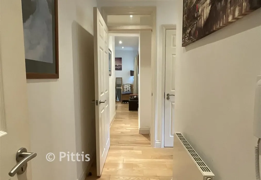 Hallway - Alpine Road, Ventnor, Isle of Wight - Wards of Kent