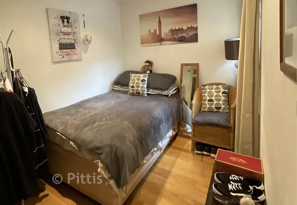 Bedroom 2 - Alpine Road, Ventnor, Isle of Wight - Wards of Kent