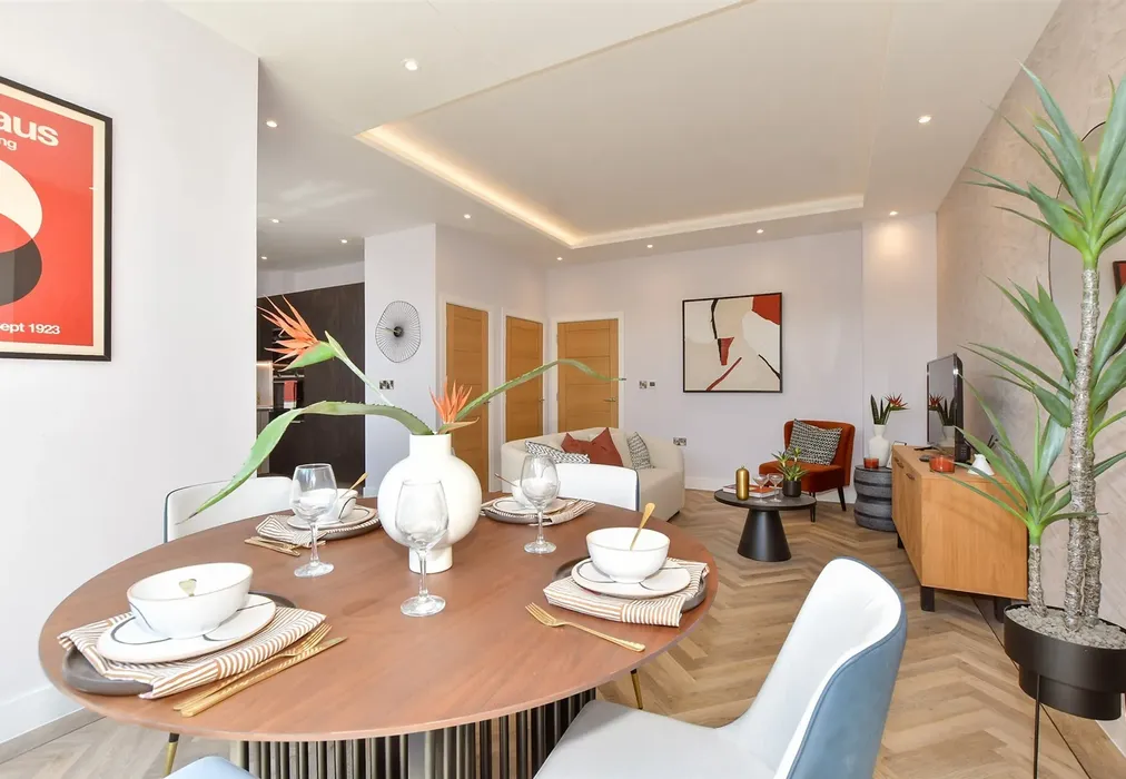 Internal Lifestyle Photograph - The Fairways, Convent Road, Broadstairs, Kent - Wards of Kent