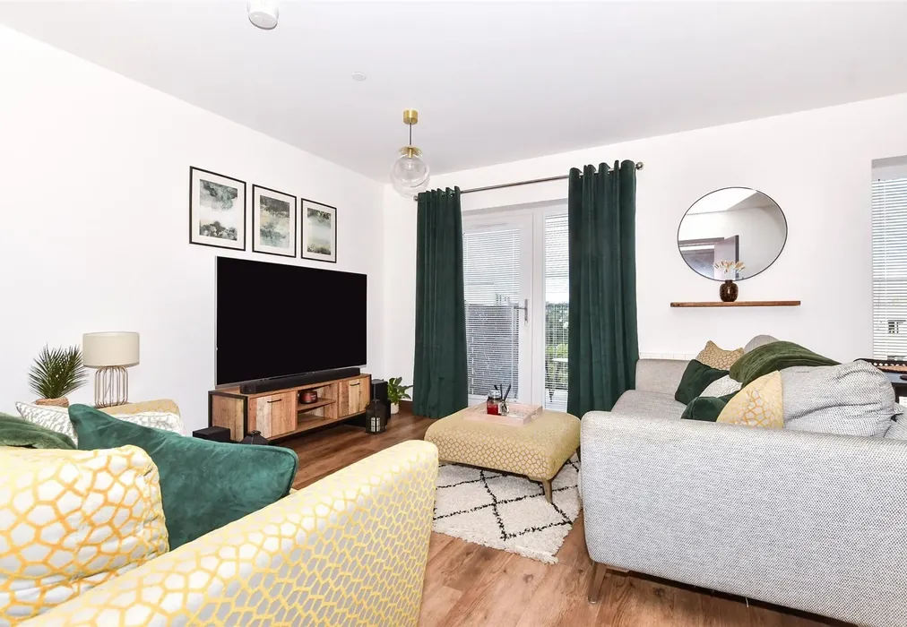Lounge/Kitchen - Leander Heights, Mill Wood, Maidstone, Kent - Wards of Kent