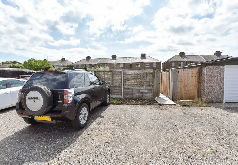 Driveway/Parking - Dymchurch Road, Hythe, Kent - Wards of Kent