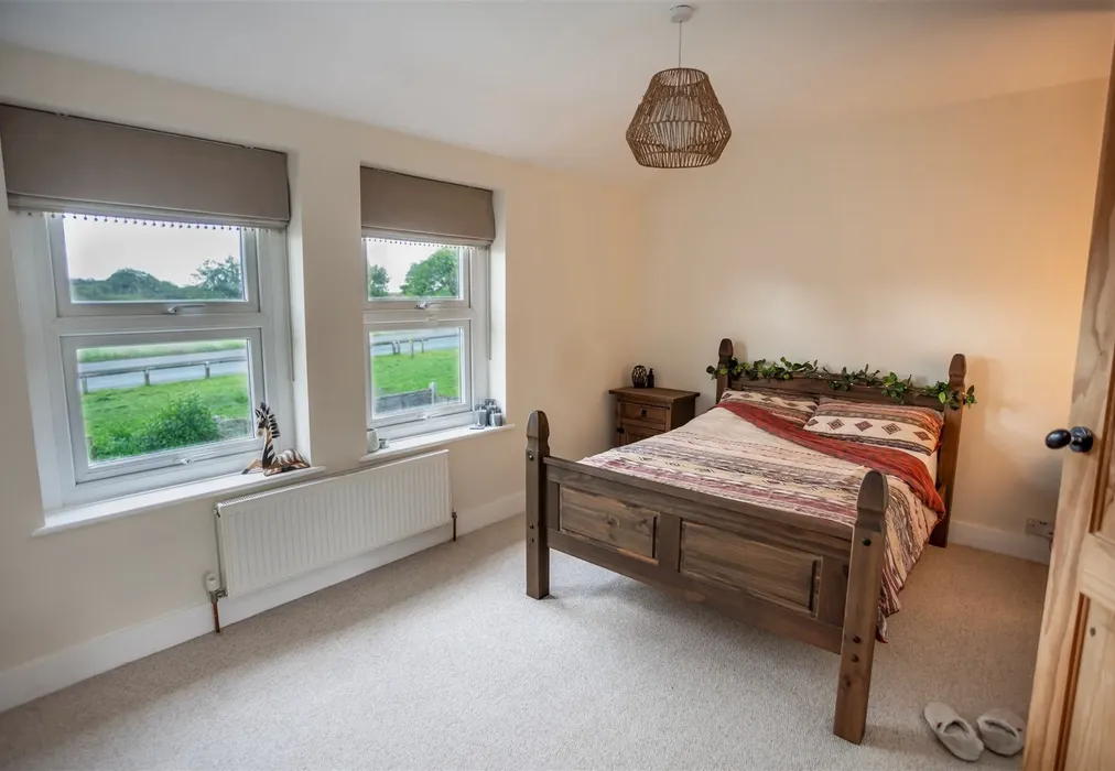 Bedroom 1 - Dymchurch Road, Hythe, Kent - Wards of Kent