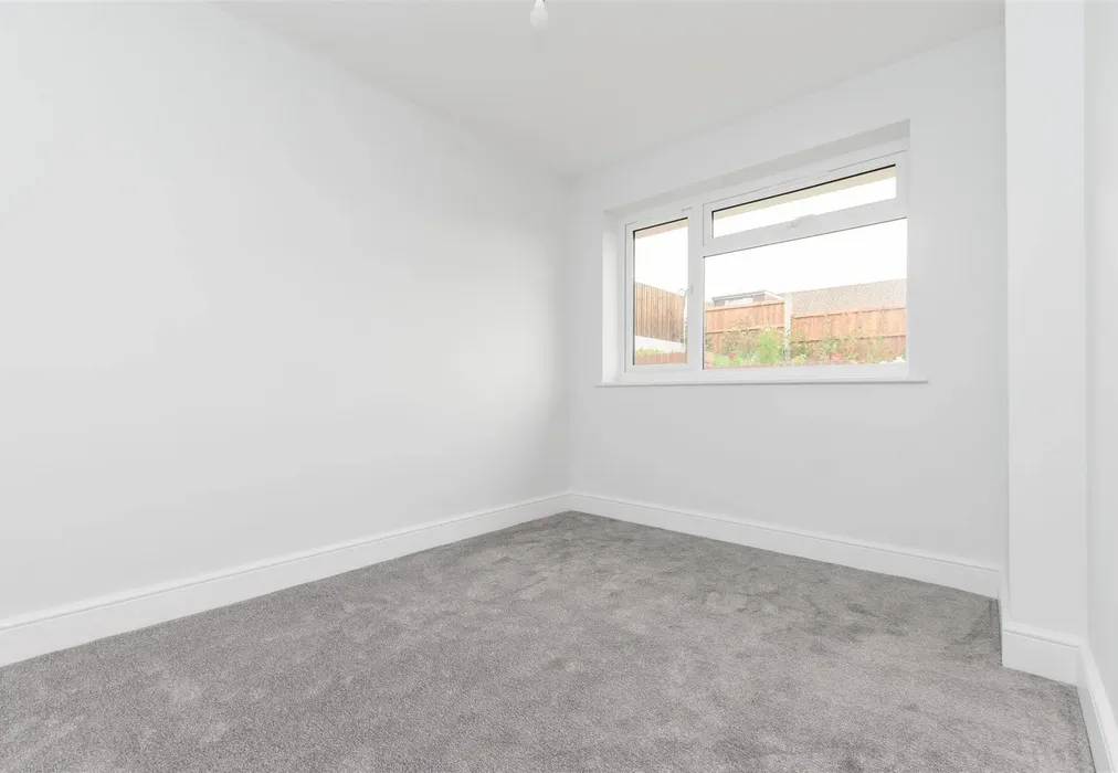Bedroom 3 - Biddenden Way, Istead Rise, Kent - Wards of Kent