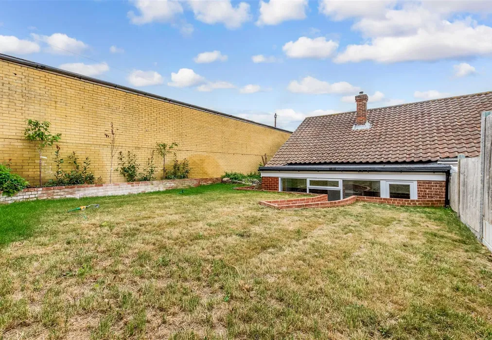 Rear Elevation - Biddenden Way, Istead Rise, Kent - Wards of Kent