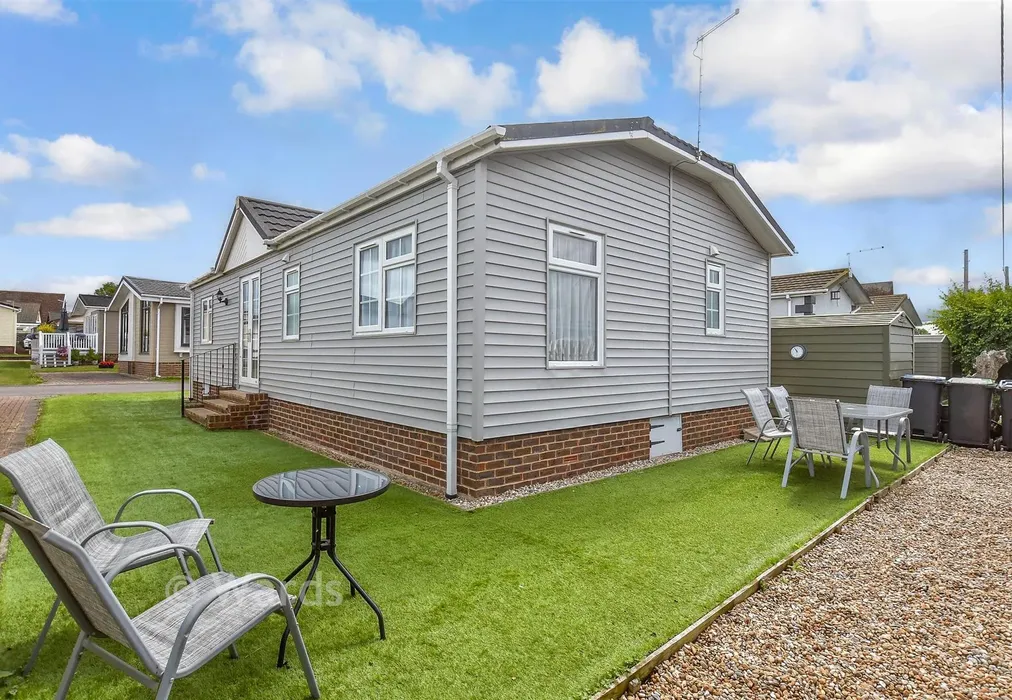 Rear Elevation - Faversham Road, Seasalter, Whitstable, Kent - Wards of Kent