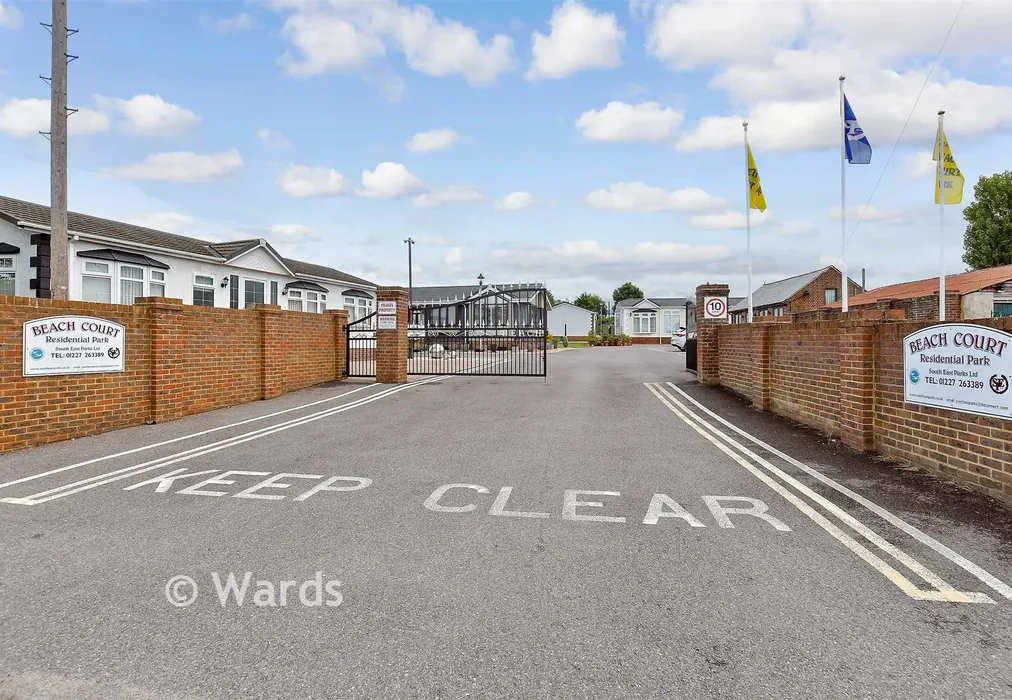 Street View - Faversham Road, Seasalter, Whitstable, Kent - Wards of Kent