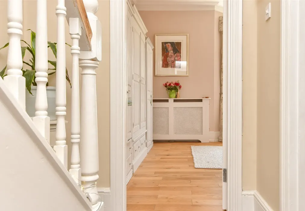 Internal Lifestyle Photograph - Ellington Road, Ramsgate, Kent - Wards of Kent