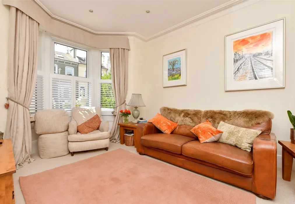 Lounge - Ellington Road, Ramsgate, Kent - Wards of Kent