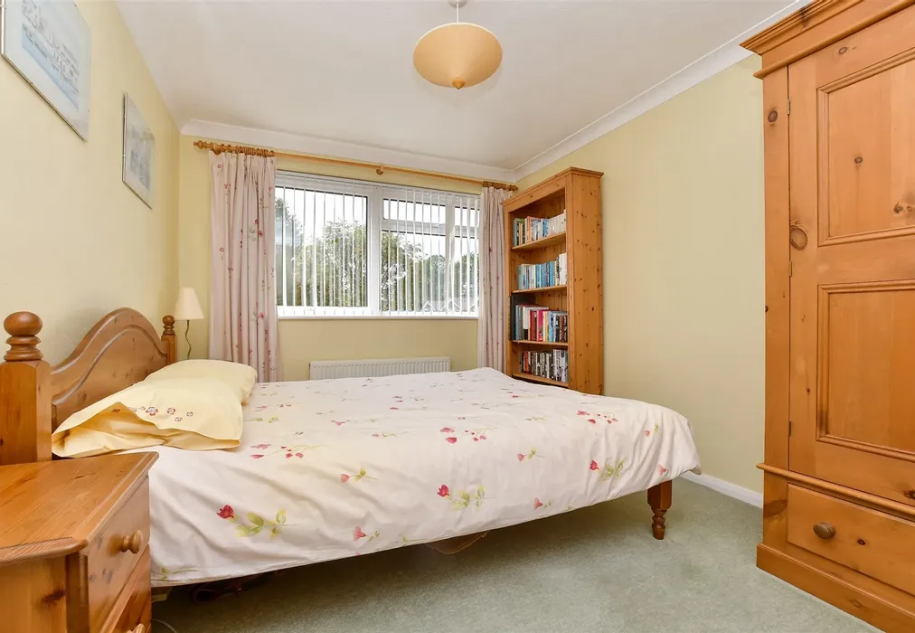 Bedroom 2 - Cypress Way, Banstead, Surrey - Wards of Kent