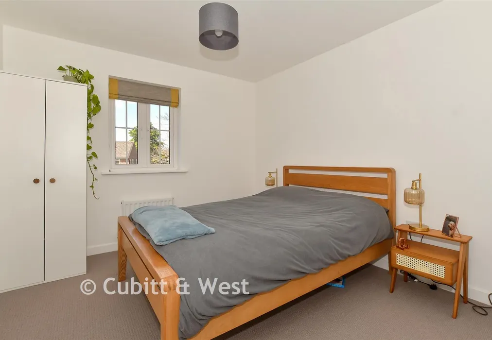 Bedroom 2 - Hewitts Road, Cranleigh, Surrey - Wards of Kent