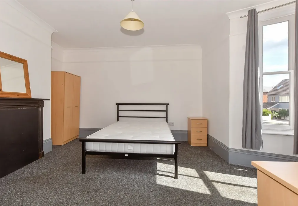 Bedroom - Whitstable Road, Canterbury, Kent - Wards of Kent