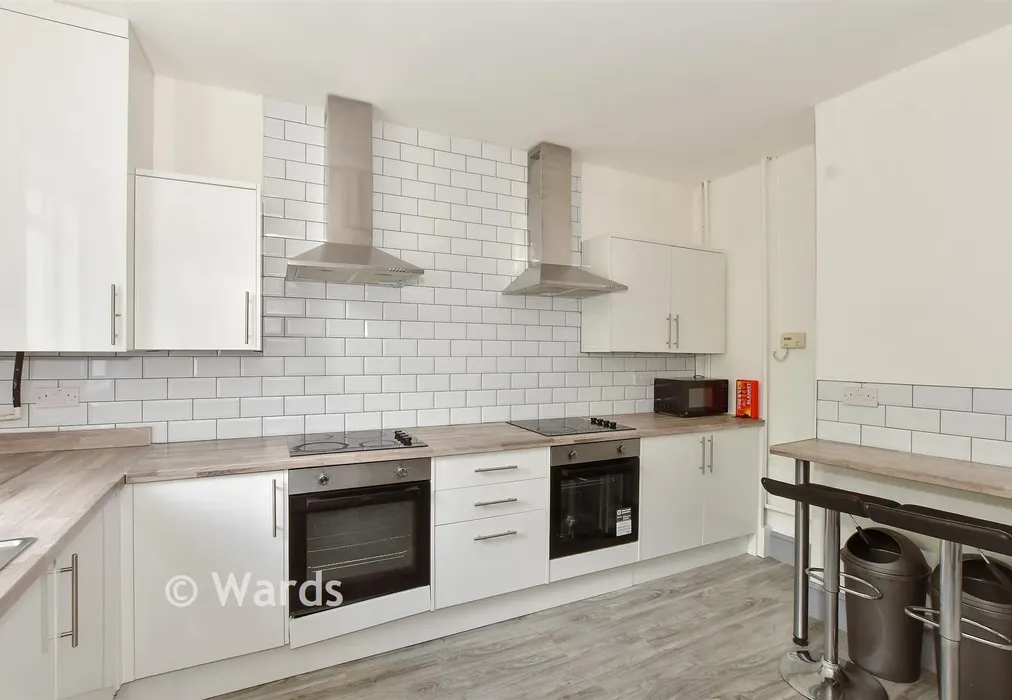 Kitchen - Whitstable Road, Canterbury, Kent - Wards of Kent