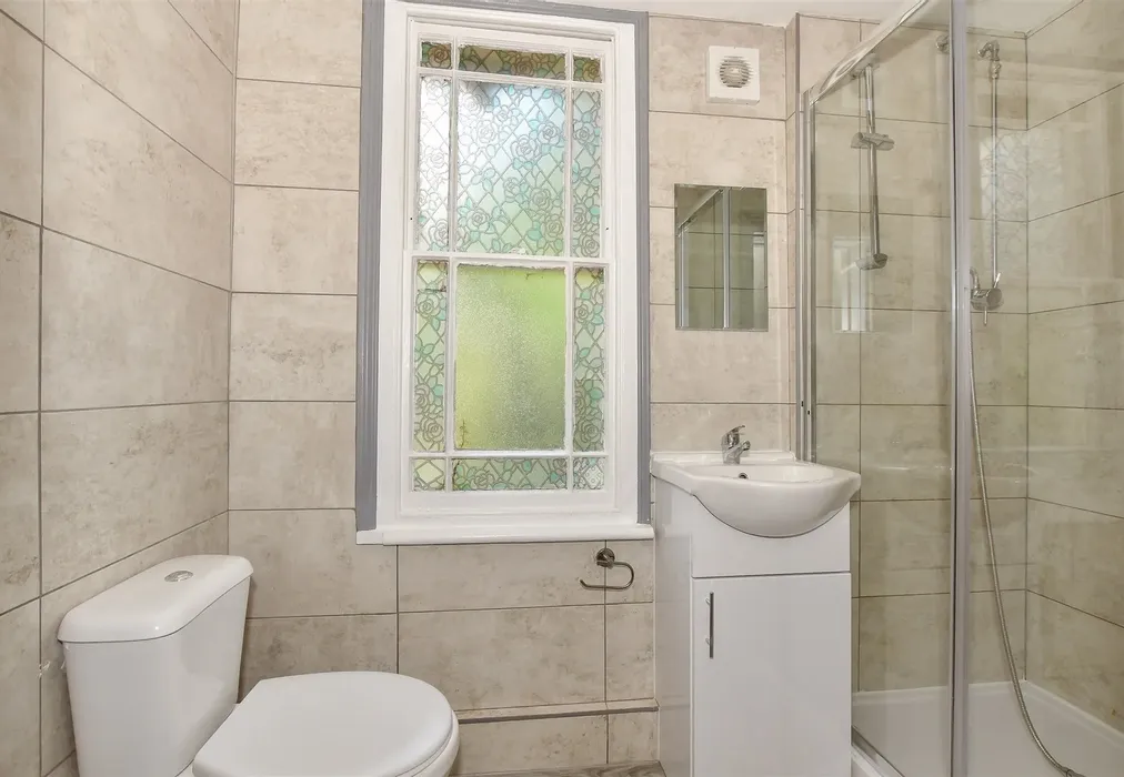 Bedroom - Whitstable Road, Canterbury, Kent - Wards of Kent