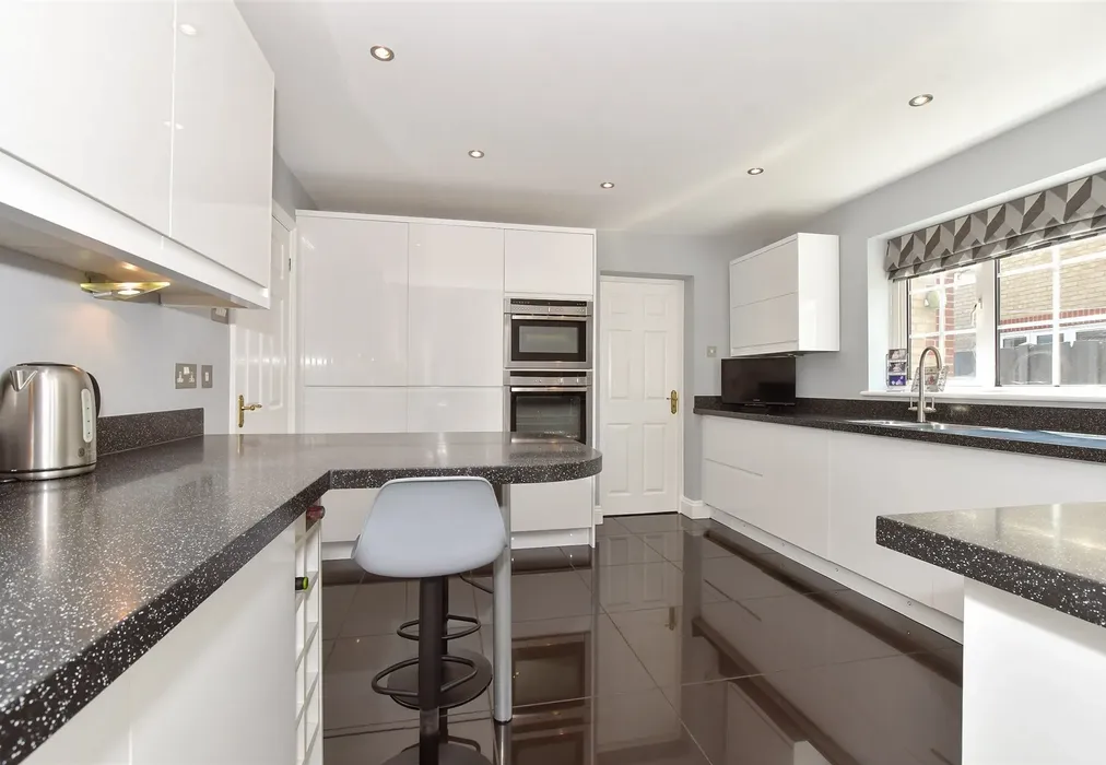Kitchen - Middle Deal Road, Deal, Kent - Wards of Kent