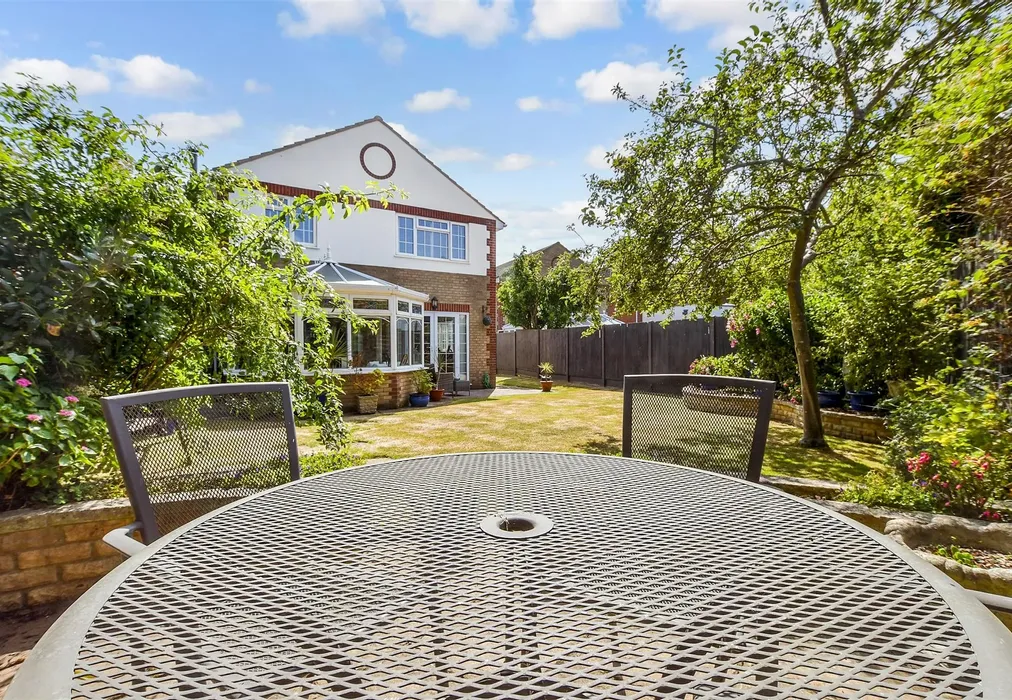 External Lifestyle Photograph - Middle Deal Road, Deal, Kent - Wards of Kent
