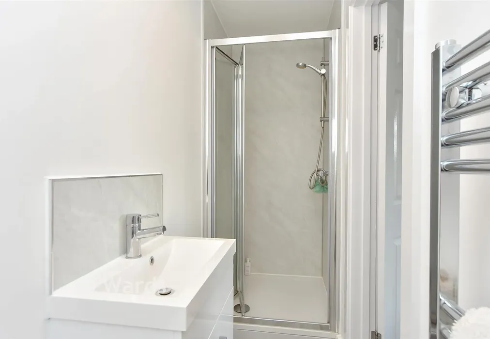 En-Suite Shower Room - Otterham Quay Lane, Rainham, Gillingham, Kent - Wards of Kent