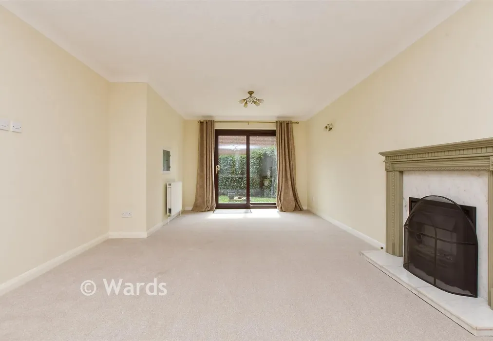 Lounge/Diner - Old Kingsdown Close, Broadstairs, Kent - Wards of Kent