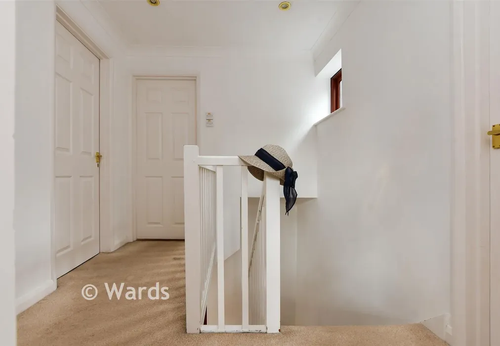Internal Feature - Old Kingsdown Close, Broadstairs, Kent - Wards of Kent