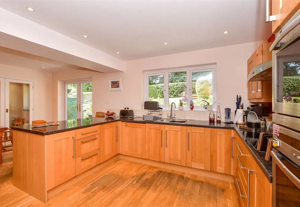 Kitchen/Diner - Henley Meadows, St. Michaels, Tenterden, Kent - Wards of Kent