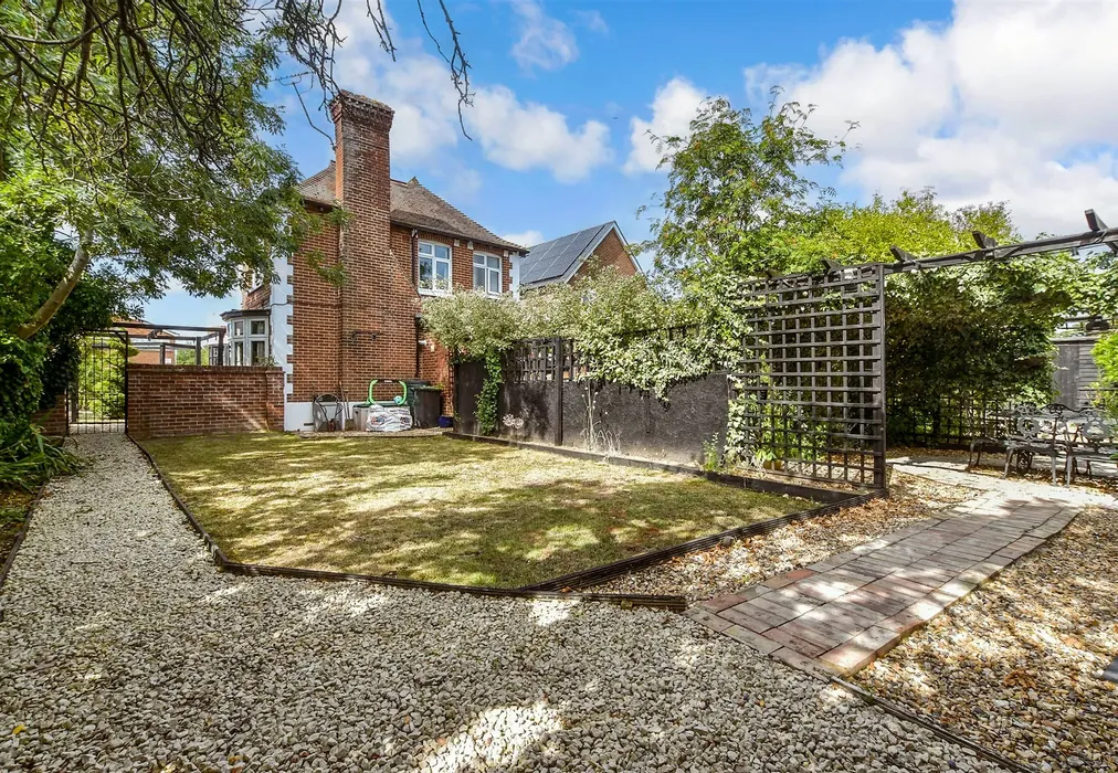 Rear Elevation - Rectory Gardens, Whitstable, Kent - Wards of Kent