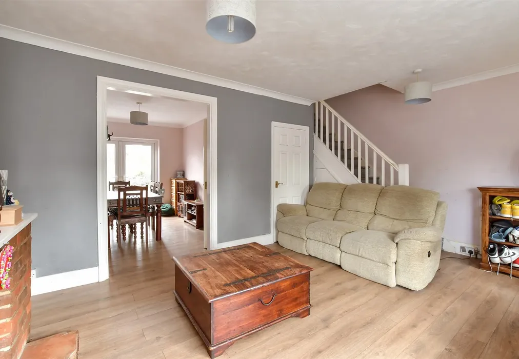 Lounge - Sompting Road, Worthing, West Sussex - Wards of Kent