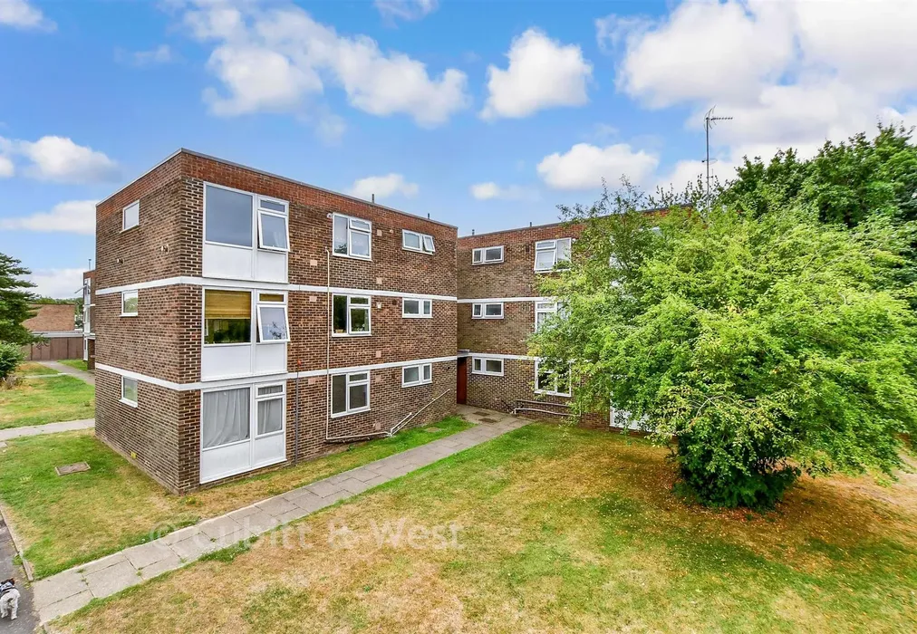 External (Web) - Juniper Square, Havant, Hampshire - Wards of Kent