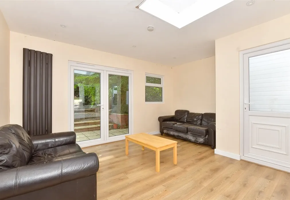 Lounge - Headcorn Drive, Canterbury, Kent - Wards of Kent