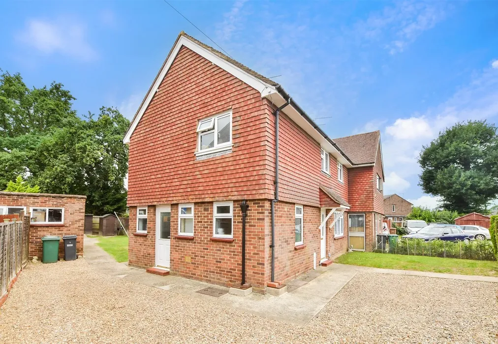External (Web) - Crescent Way, Horley, Surrey - Wards of Kent