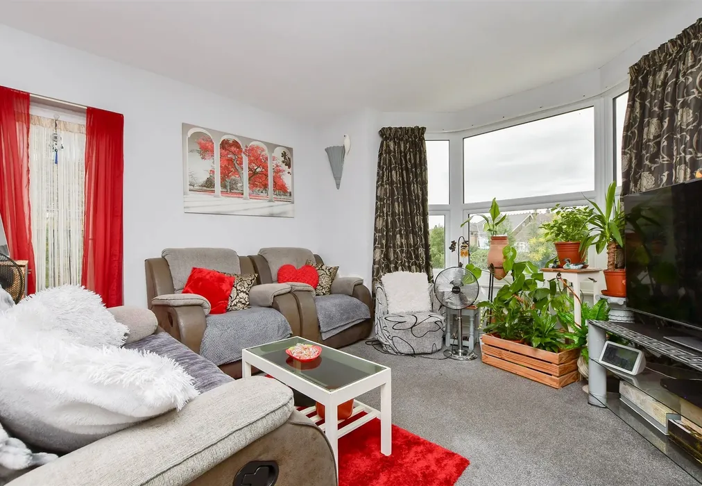 Lounge/ Kitchen/ Diner - Crawford Gardens, Margate, Kent - Wards of Kent