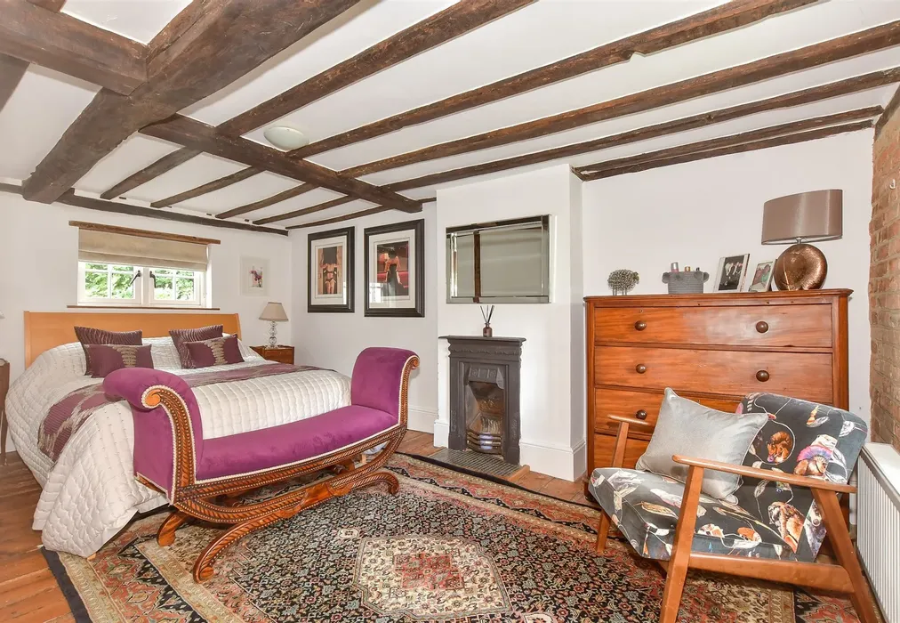 Bedroom 2 - The Street, Adisham, Canterbury, Kent - Wards of Kent