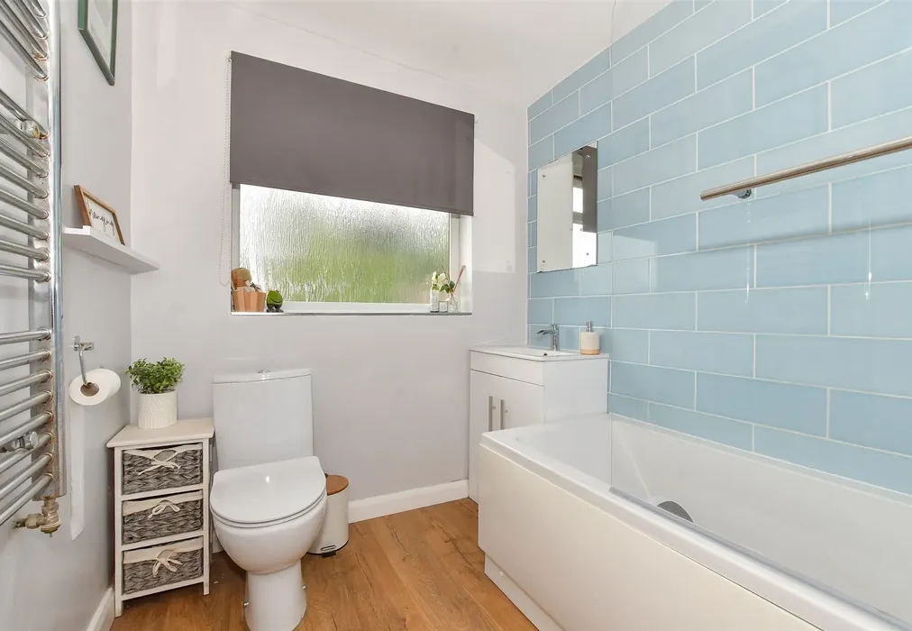 Bathroom - Church Hill, Shepherdswell, Dover, Kent - Wards of Kent