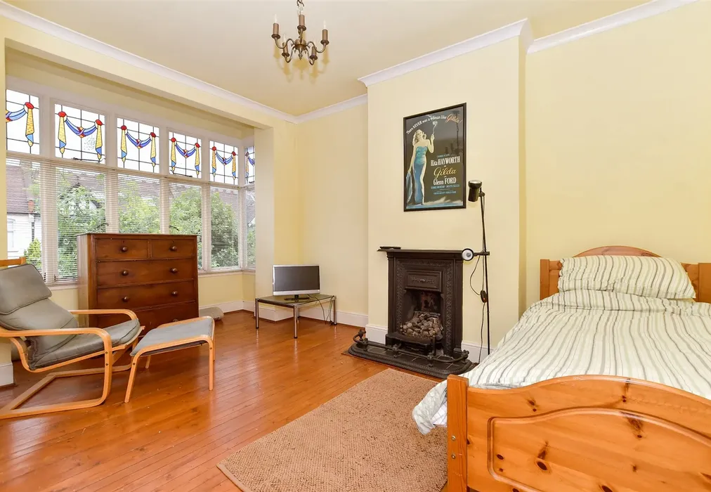 Bedroom 2 - St. Margaret's Road, Wanstead - Wards of Kent