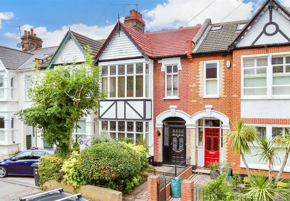 External (Web) - St. Margaret's Road, Wanstead - Wards of Kent