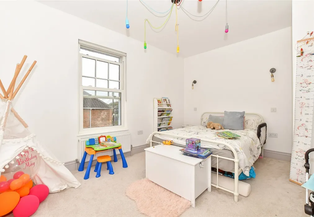 Bedroom 5 - Pound Road, East Peckham, Tonbridge, Kent - Wards of Kent