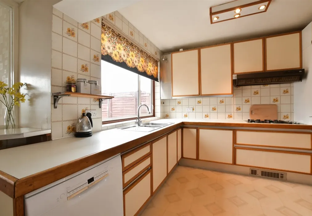 Kitchen /Dining Room - Upper Rainham Road, Hornchurch, Essex - Wards of Kent