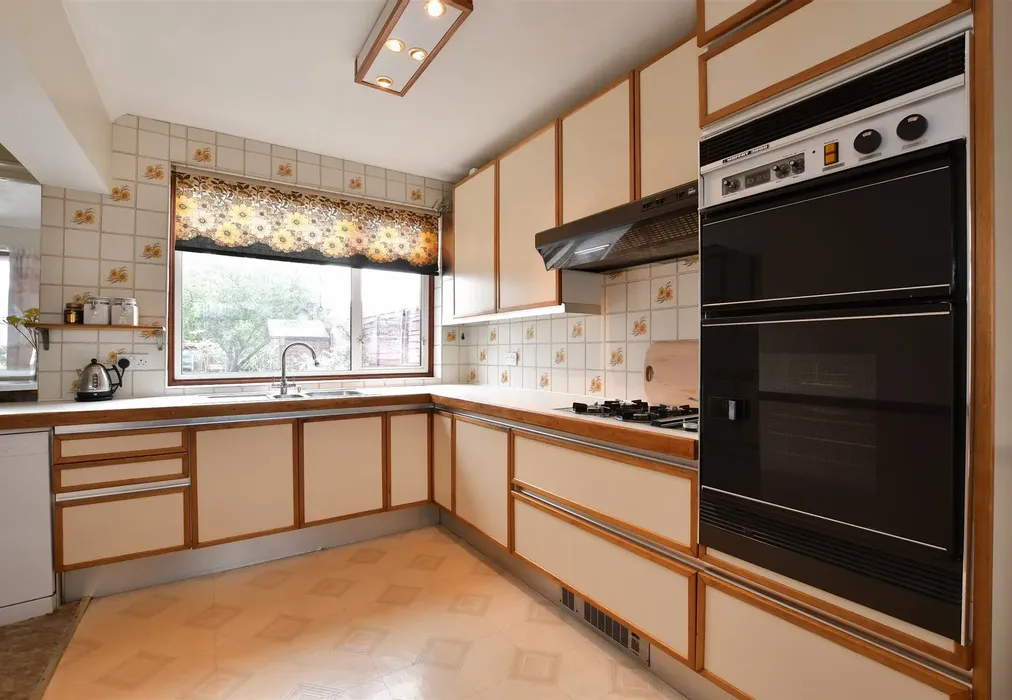 Kitchen /Dining Room - Upper Rainham Road, Hornchurch, Essex - Wards of Kent