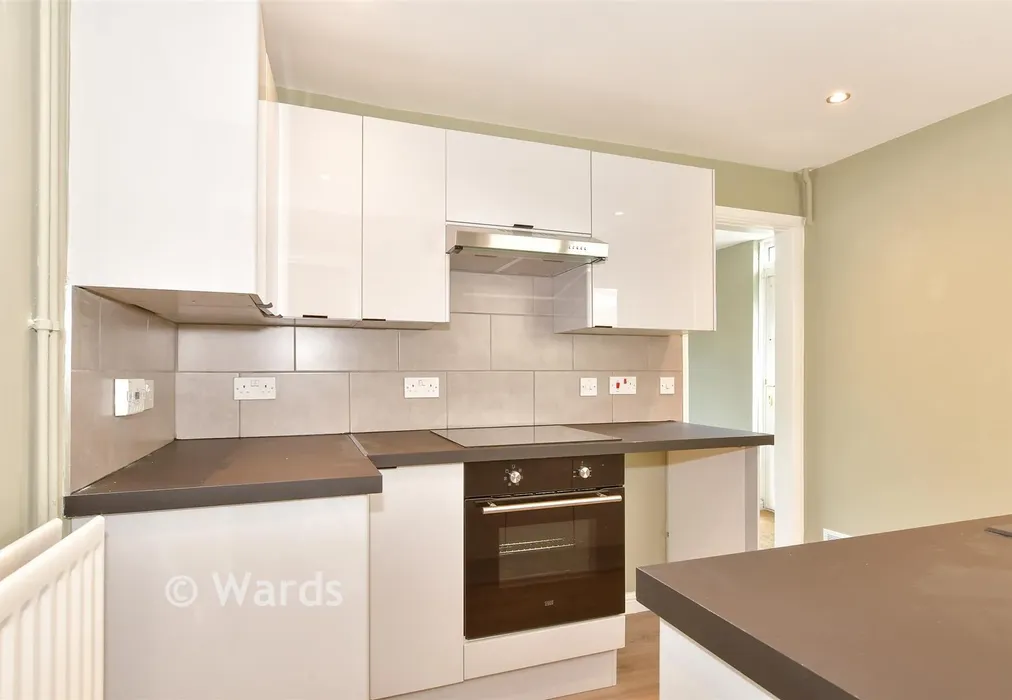 Kitchen - The Street, Faversham, Kent - Wards of Kent
