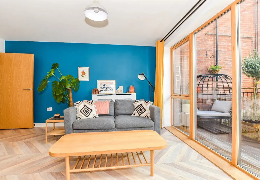 Lounge/ Kitchen/ Diner - Avebury Avenue, Tonbridge, Kent - Wards of Kent