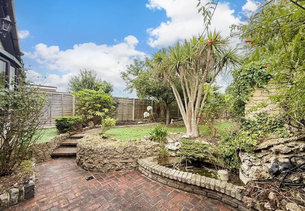 Rear Garden - Cheviot Close, Bexleyheath, Kent - Wards of Kent