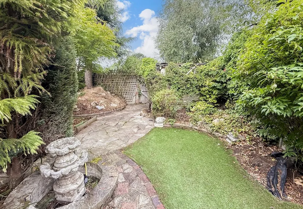 Rear Garden - Cheviot Close, Bexleyheath, Kent - Wards of Kent