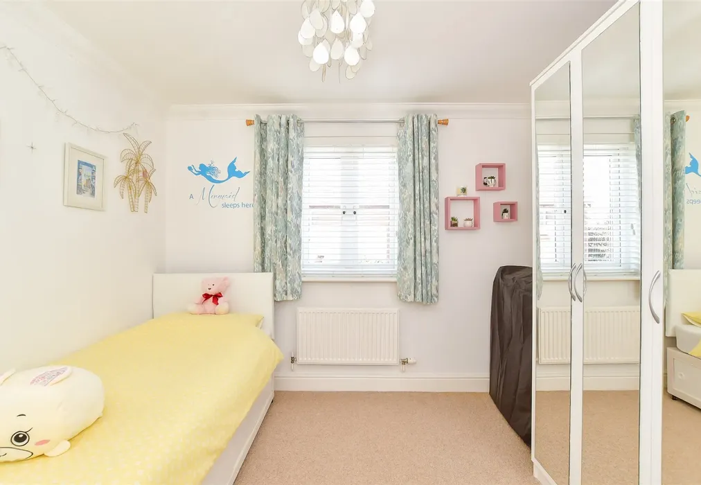 Bedroom 2 - Robinson Close, Selsey, Chichester, West Sussex - Wards of Kent