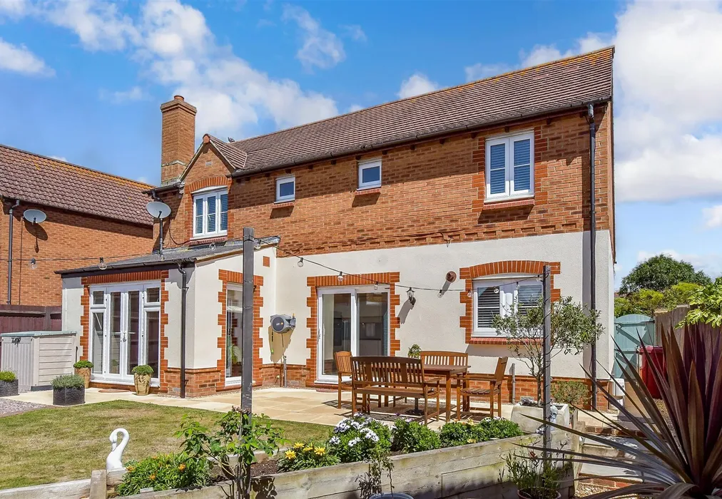 Rear Elevation - Robinson Close, Selsey, Chichester, West Sussex - Wards of Kent