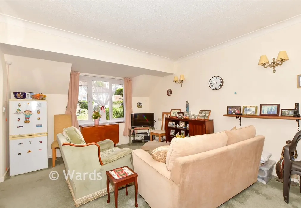 Lounge - Bartholomew Street, Hythe, Kent - Wards of Kent