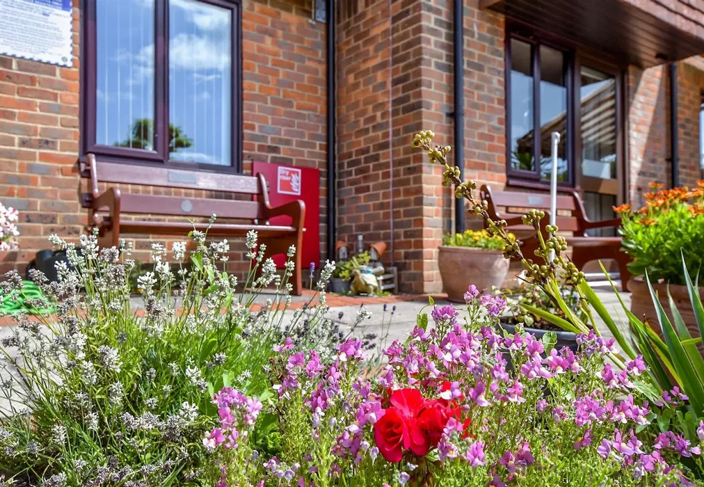External Lifestyle Photograph - Bartholomew Street, Hythe, Kent - Wards of Kent