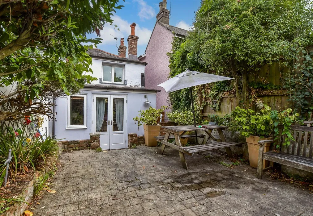 Rear Garden - Kings Road, Bembridge, Isle of Wight - Wards of Kent