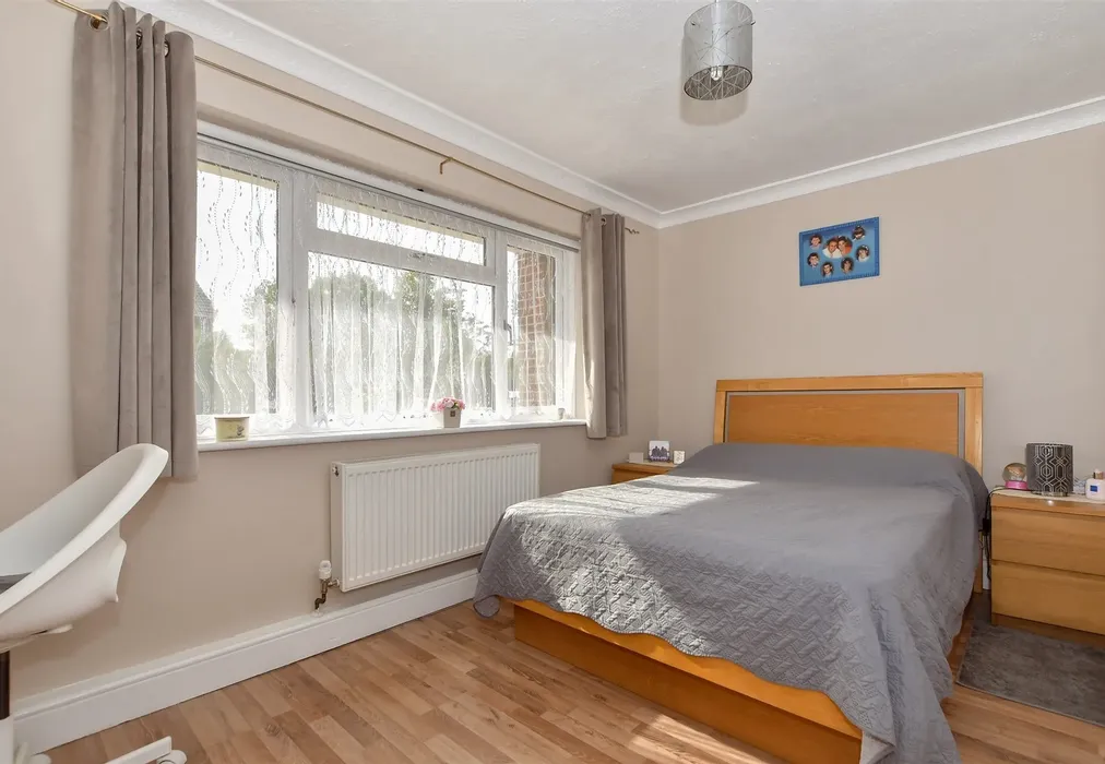 Bedroom 1 - Alkham Road, Vinters Park, Maidstone, Kent - Wards of Kent