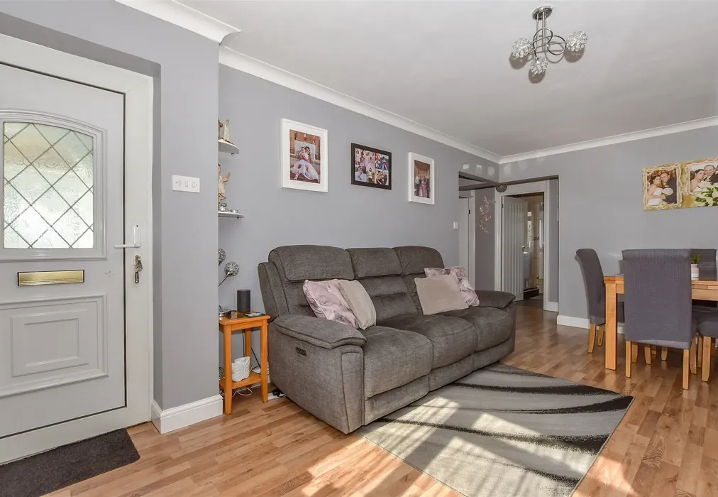 Lounge/Diner - Alkham Road, Vinters Park, Maidstone, Kent - Wards of Kent