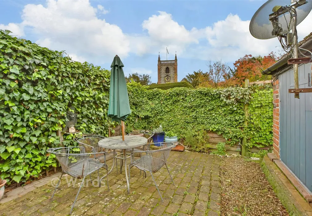 Rear Garden - Church Street, Shoreham, Sevenoaks, Kent - Wards of Kent